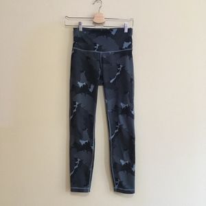 Lululemon Blue Camo 7/8 Leggings